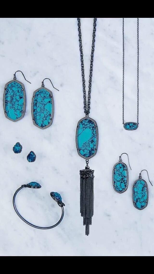 punchyvibes's tweet photo. "What do you want for Christmas" https://t.co/ch2epmEQWf