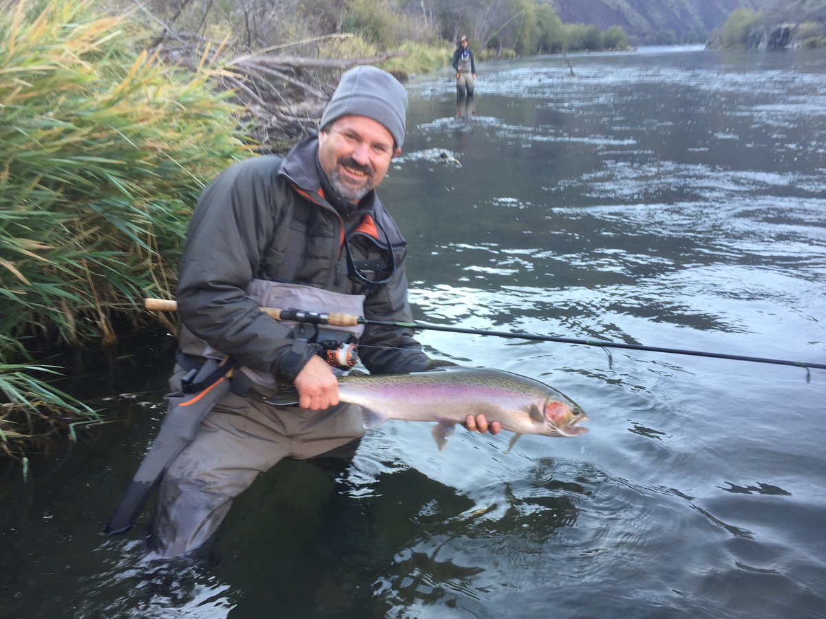 MyODFW's tweet image. Steelhead fishing on the Deschutes has been good lately. Check out more opportunities in this week's #RecReport - dfw.state.or.us/mobile/rr.asp#…