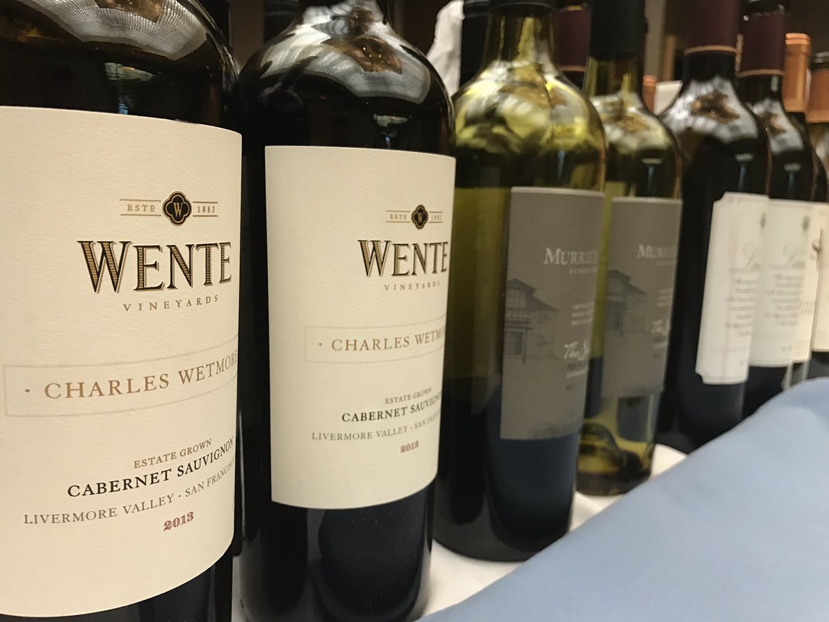 mwangbickler's tweet photo. Amy Hoopes from @Wente educating @AmericanWineSoc conference goers on Livermore Valley wines. #aws49 @BalzacComm https://t.co/mbU2W8JzA2