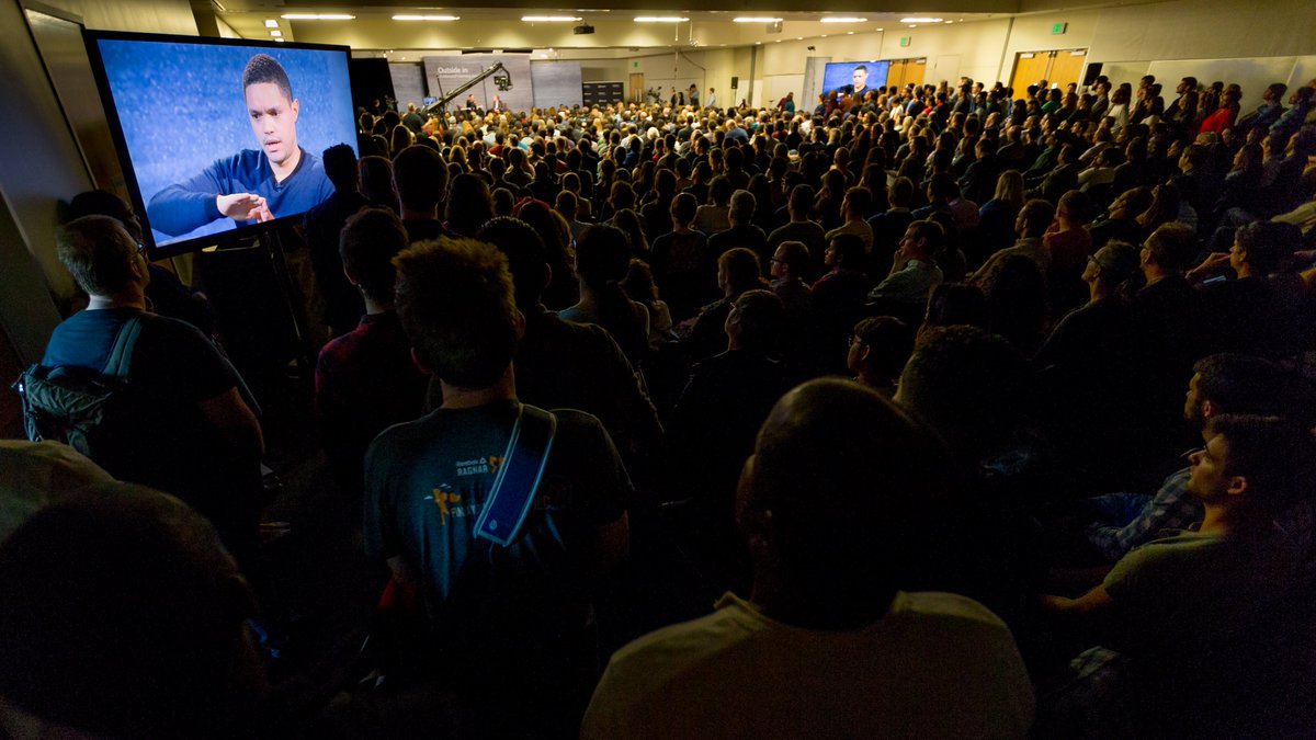 annee_price's tweet image. A great day at Microsoft with @Trevornoah sharing his humor and compassion with #MicrosoftOutsidein