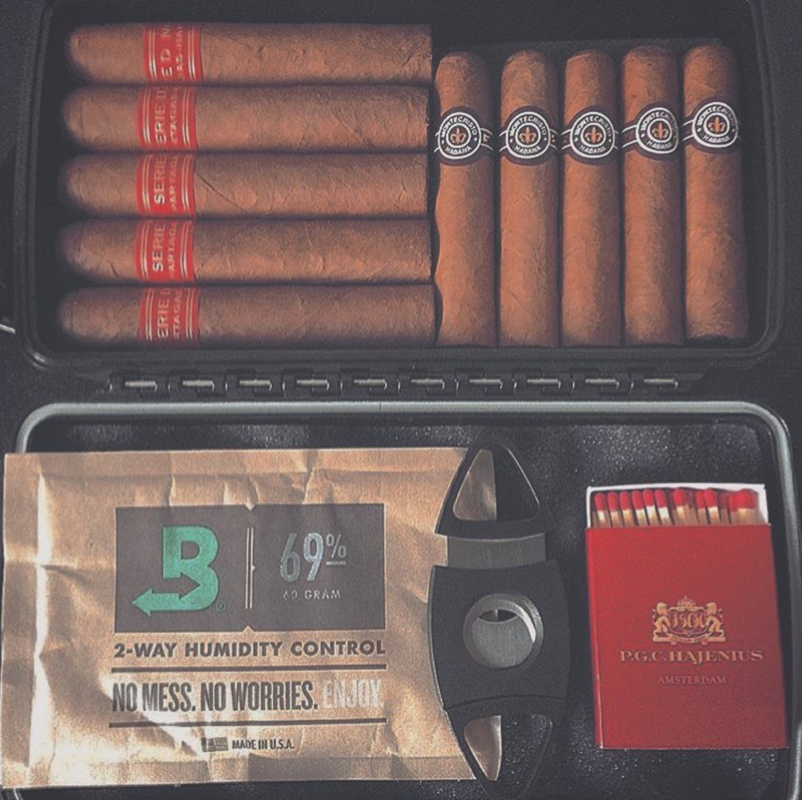 BovedaInc's tweet image. What are you smoking this weekend? 

#cohibahabana #Boveda #humiditypacks