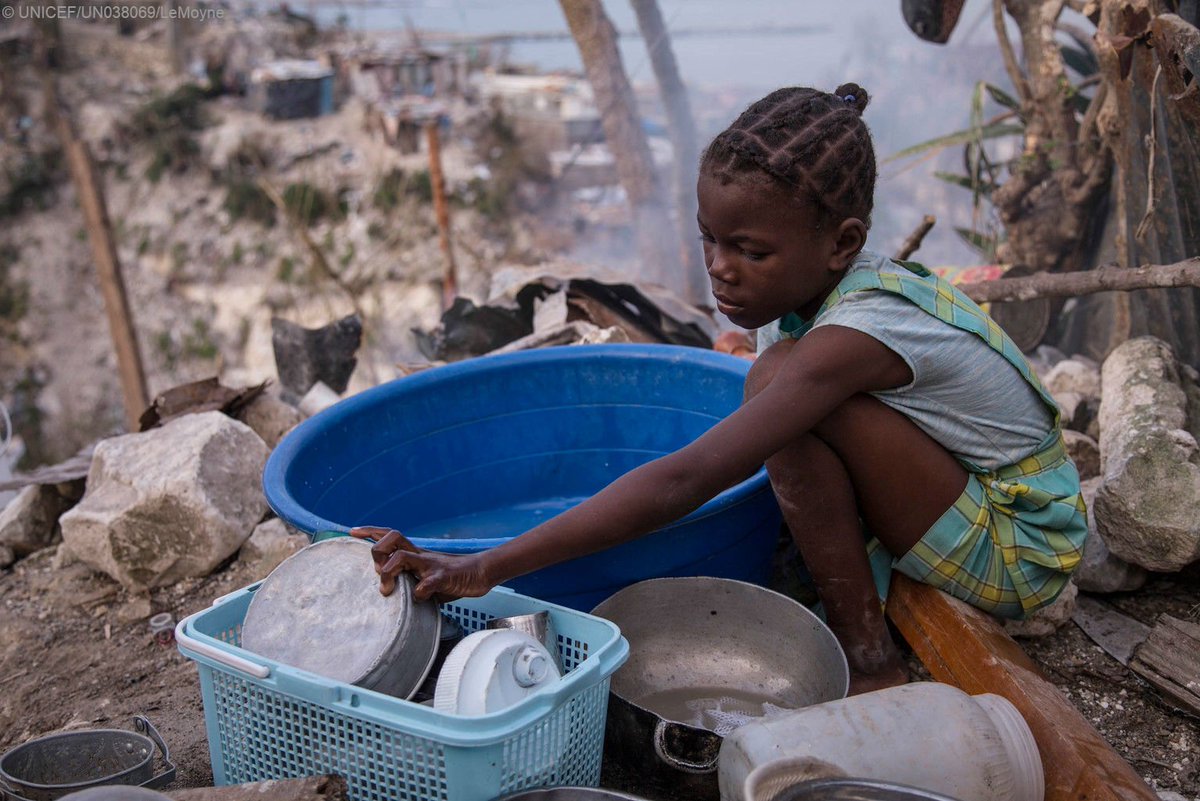 #Haiti: A month on from #HurricaneMatthew there are still too many children homeless, hungry and out of school.