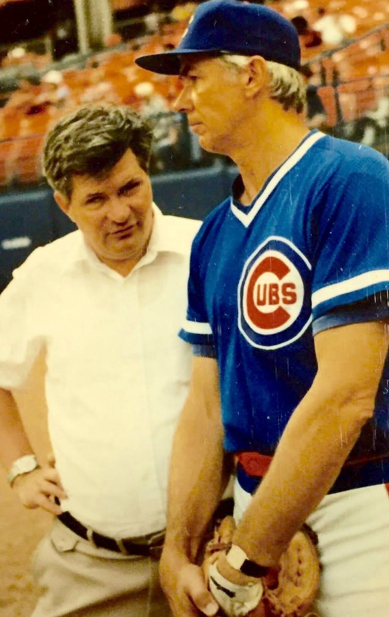 SeeingHomeBook's tweet photo. @FoleysNY - Two @IABHOF members #GeneMichael & #EdLucas discuss future #cubsparade routes back in 1986 #WorldSeries #CubsWin #Irish #MLB https://t.co/SourxSSeit