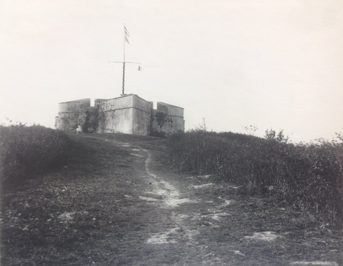 AMMCBahamas's tweet photo. A #FlashbackFriday photo of #FortFincastle from 1905 #ViewsFromTheEast #AMMCBahamas 

📸Photo Cred: Detroit Photography Co https://t.co/OUHOv7vbCH