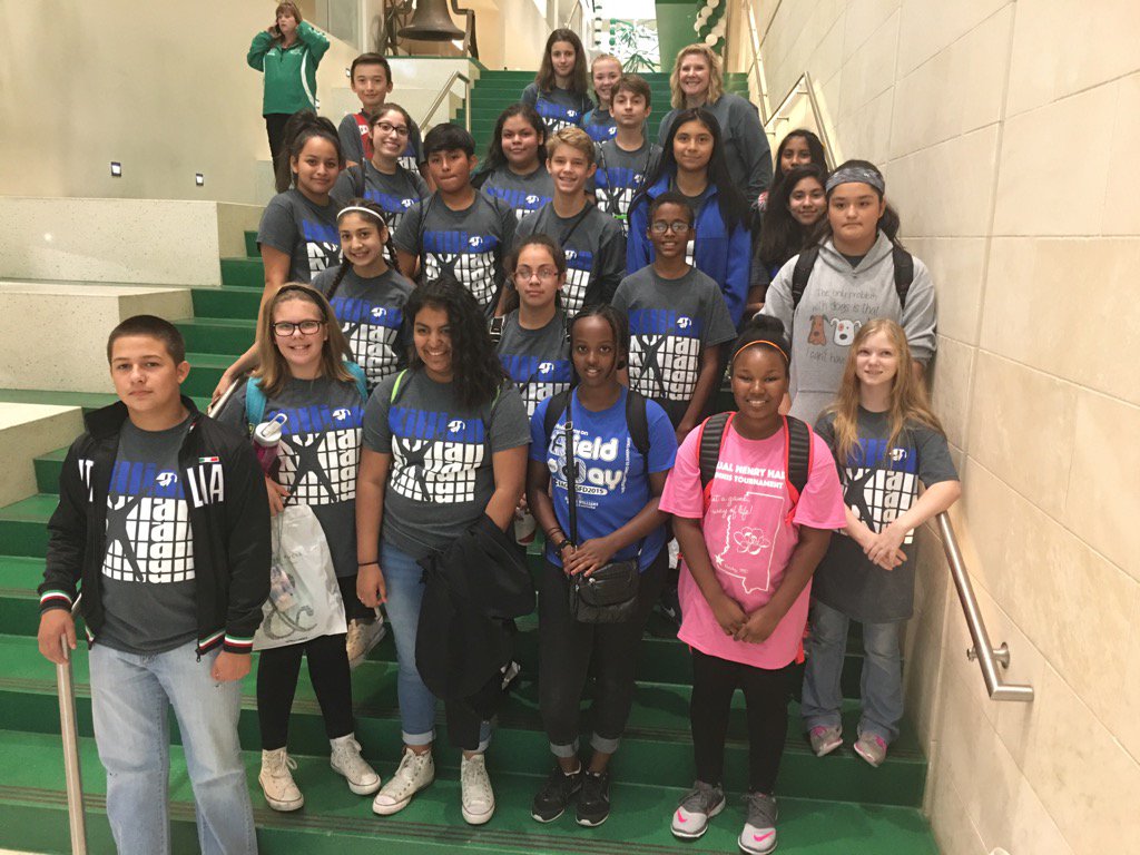 Killian_AVID's tweet photo. UNT tour check! #killianmustangs #kms_mustangs #lisdthrive #AVID4college https://t.co/T8mjB9mLK7