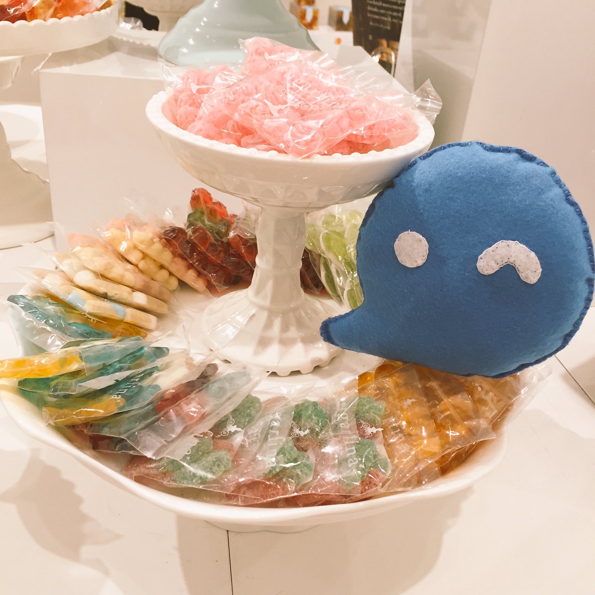 SochatApp's tweet image. Spending #NationalCandyDay at @sugarfina in SF! 🍬🤗🍭