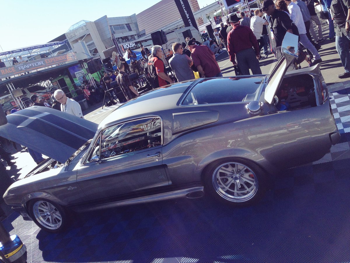 Retro Cars Magazine tweet media