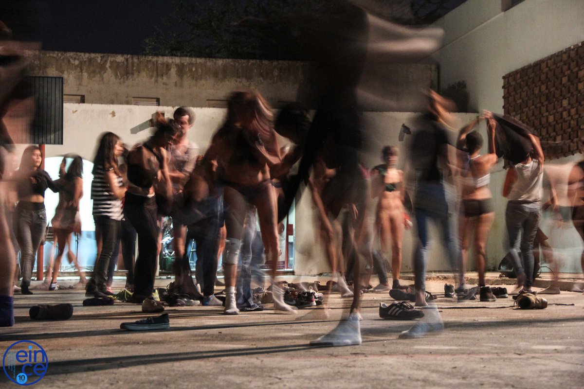 Nomás de acordarnos de #Multitud... uf