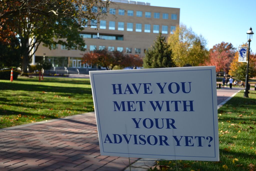 ShuTransfer's tweet photo. If you haven't met with your Adviser yet, schedule appointments to get your PIN and classes! #SHU #Registration @SetonHall @HallFreshman https://t.co/1n38JXNZ6n