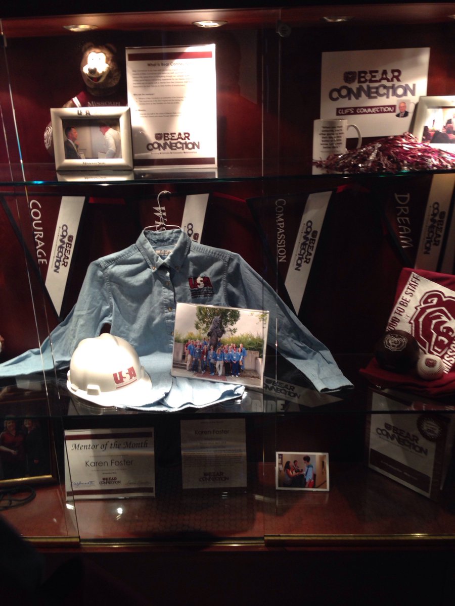 MSU_mitnb's tweet photo. #USA program rocks! #usadosa16 @msu_usa #maroonisthenewblack https://t.co/LqAIurLGvG
