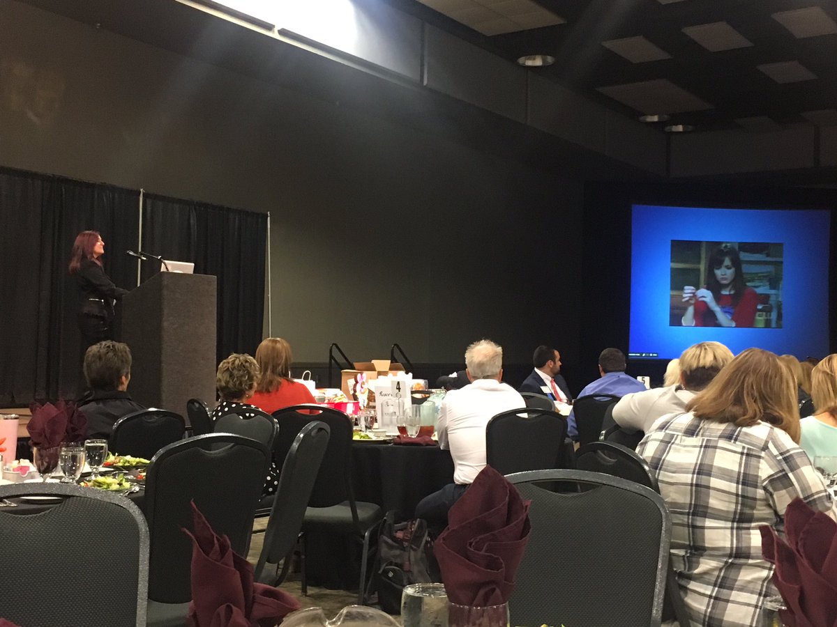 3rdgradepad's tweet image. Monkey monkey underpants! @JulieDRamsay hooked me with #gilmoregirls  #ARAFallConference2016