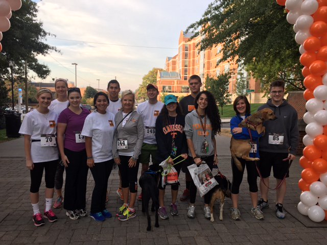 BeWellUTK's tweet photo. Debbie Mackey, Faculty in the management program participating in the Homecoming Walk/Run with students from  @utk_shrm 
#MoveMore #BeWell https://t.co/YeccbHMnTw