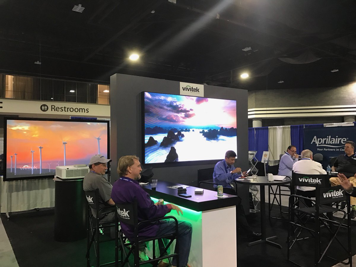 Last day at the @TotalTechSummit! Join us at booth 615 to see our latest products in digital signage and displays. #totaltechsummit