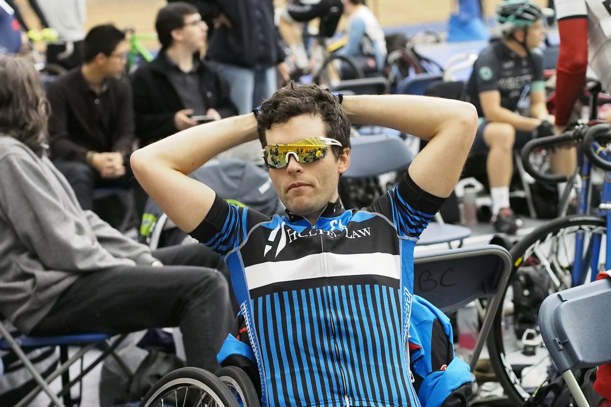 Bare Bones racing tonight at Burnaby Velodrome Club  ! Tonight #localtrackscene includes cool-guy-out-of-towners like Robert Mayfield !