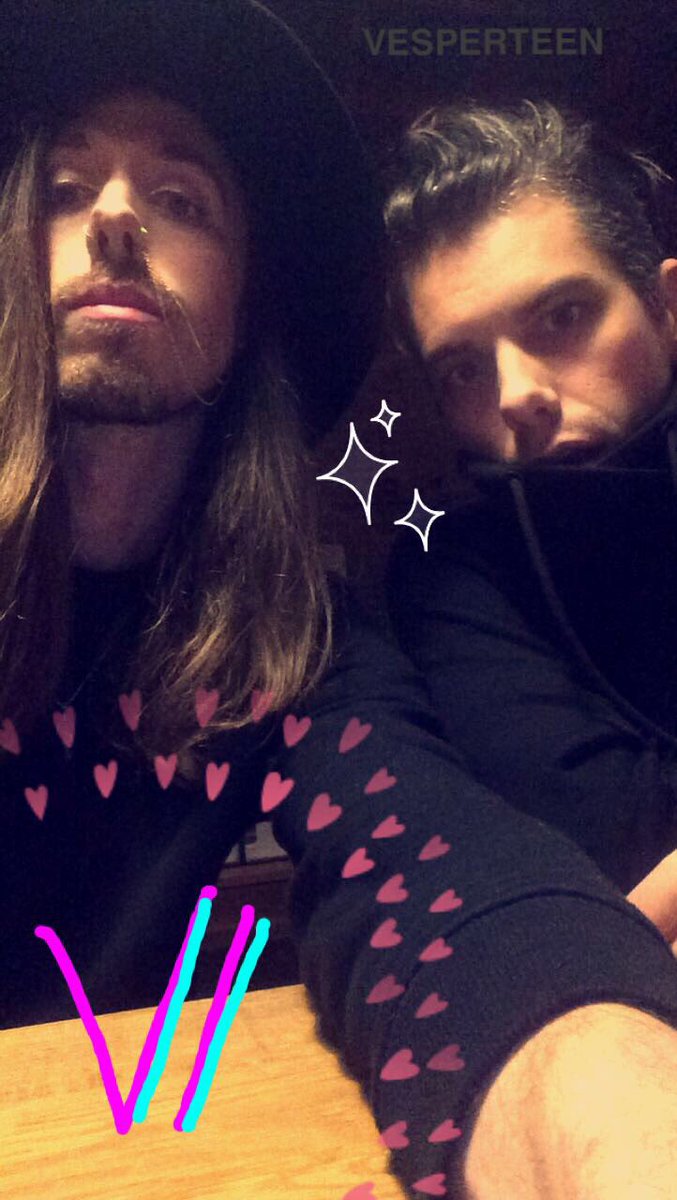 JesseCale's tweet photo. #reunited with @_VESPERTEEN_ https://t.co/0X61MSN48D