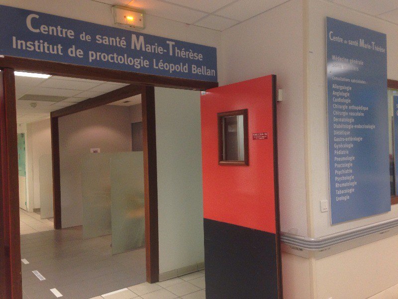 AssoMarieTheres's tweet photo. Merci @GHPSJ de nous suivre. @AssoMarieTheres reçoit dans leurs locaux #Proctologie notamment.  Un vrai travail d équipe 👍 https://t.co/Jne1joeie2