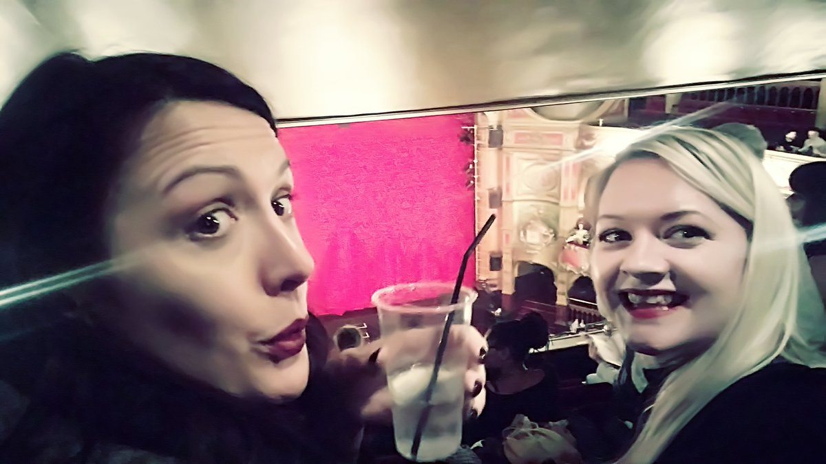 nicola_claire_d's tweet photo. Excited for @JonnyWooUK #unroyalvariety @HackneyEmpire with @May_DenVoyage.Can't wait to see @LeGateauChoc &amp; #peterandbambie #cheekettes https://t.co/7zIDvC7BAl