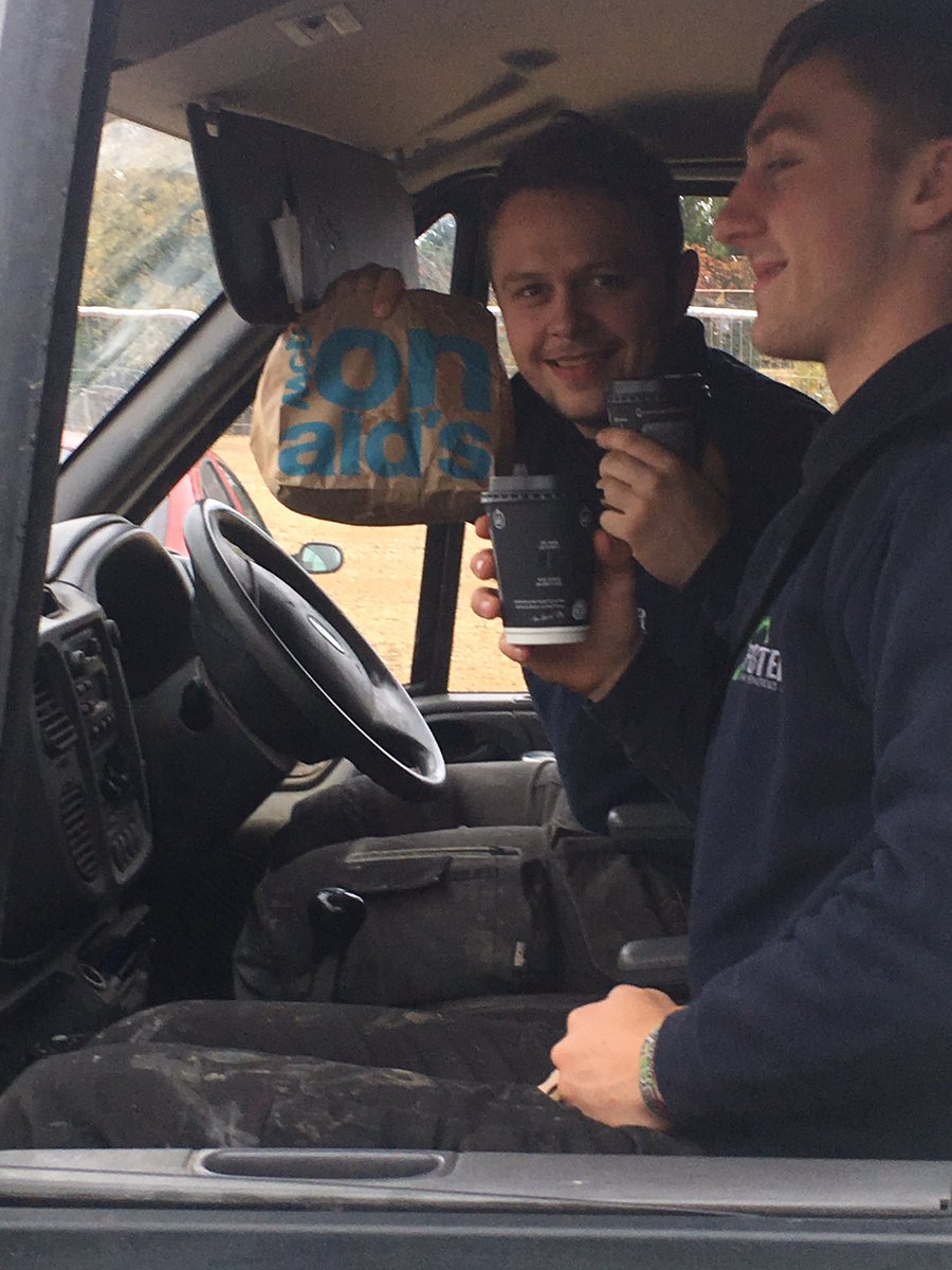 Reactionplumber's tweet photo. Breakfast treat by the boys this morning @Reactionplumber @McDonalds #notallheroeswearcapes https://t.co/XqIUsMhSYw