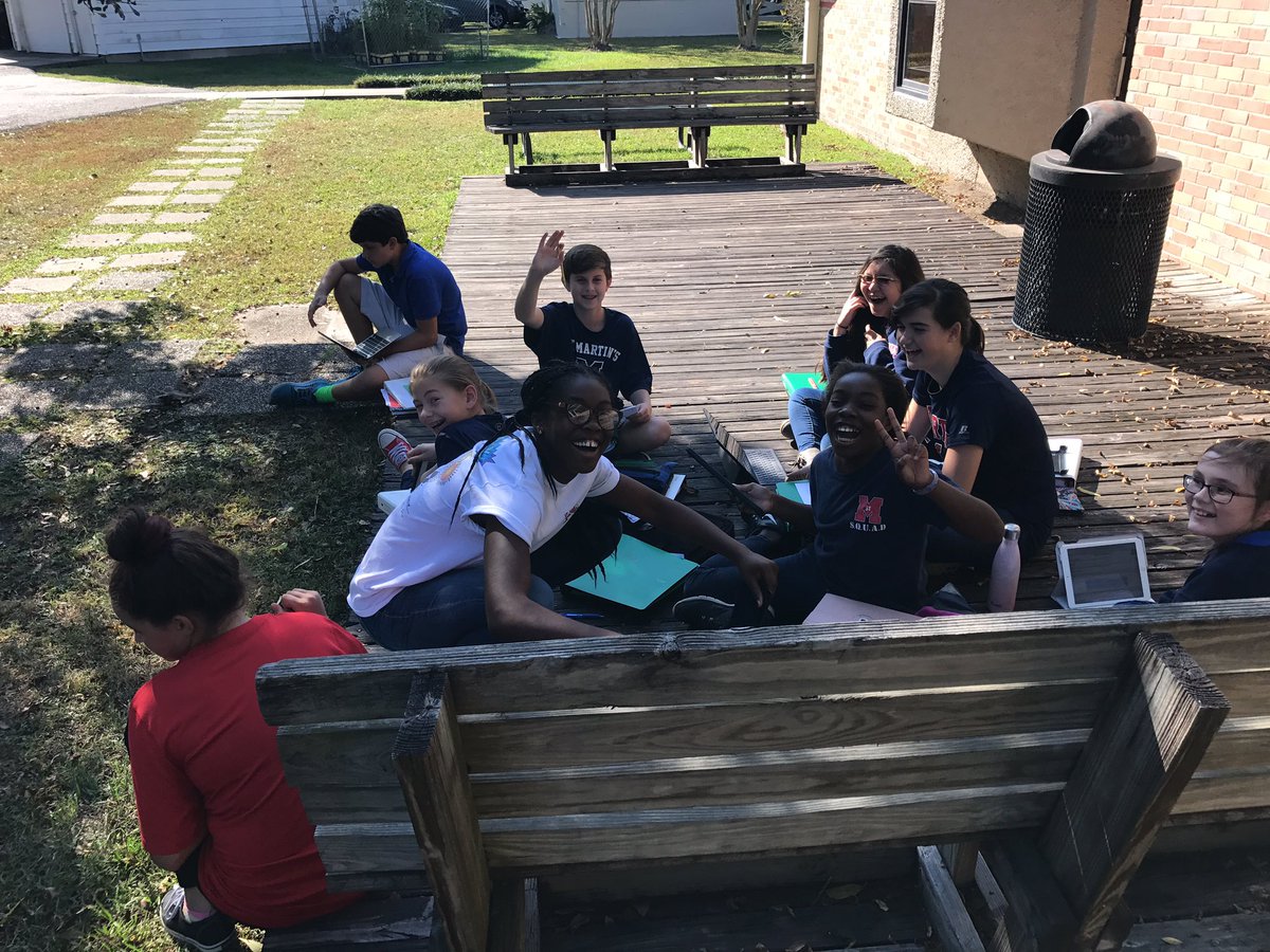 STM_Math7's tweet image. Working on portfolio research outside this afternoon. ☀️@STMMiddle @mrsrlovisa