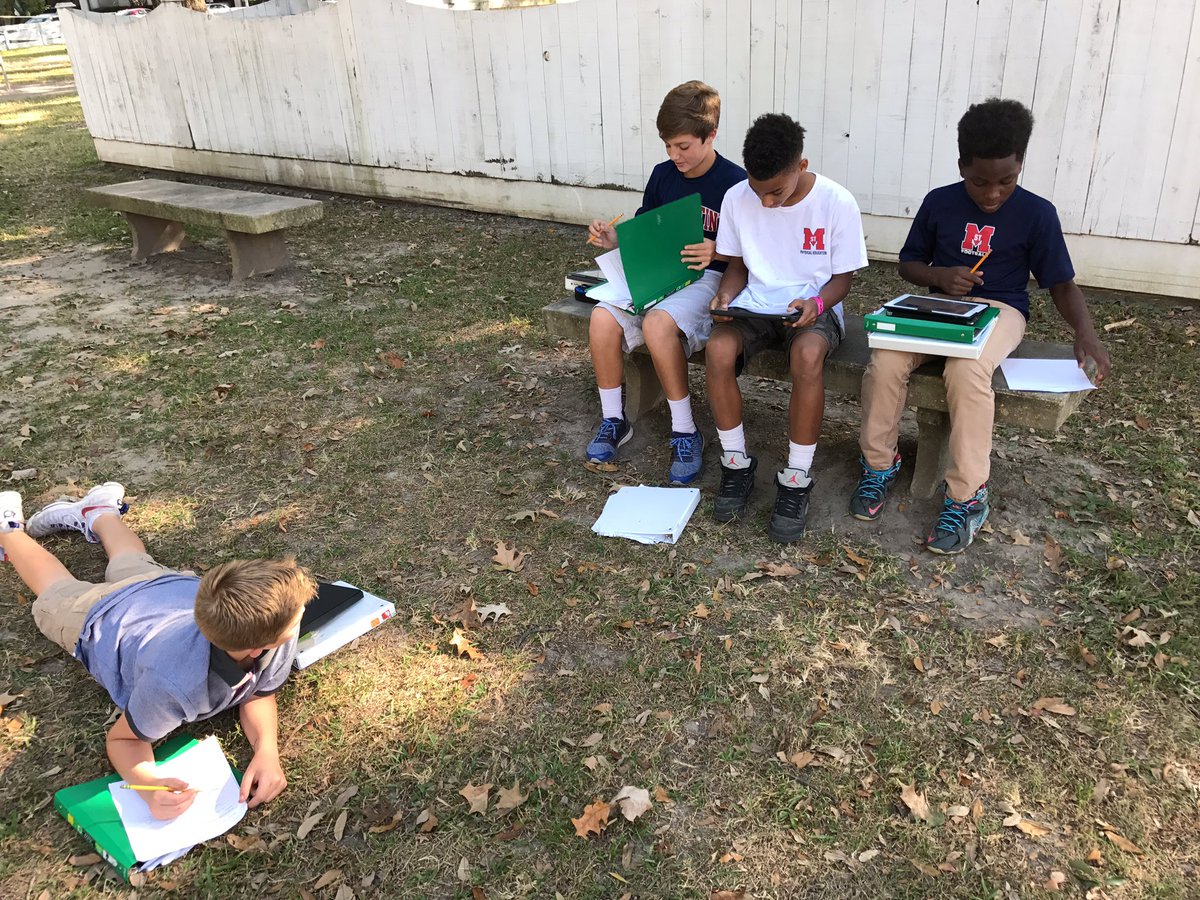 STM_Math7's tweet image. Working on portfolio research outside this afternoon. ☀️@STMMiddle @mrsrlovisa