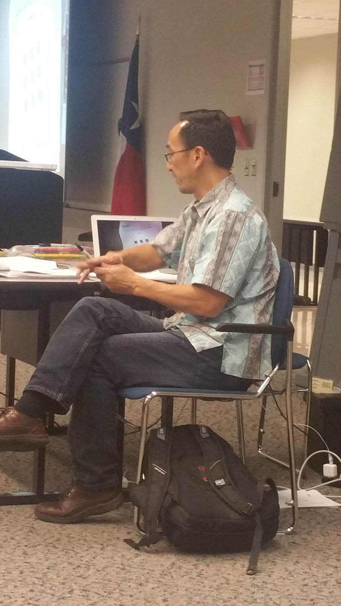 HumbleElemMath's tweet photo. Thank you Greg Tang for coming to Humble ISD. #modelingwordproblems #equato @gregtangmath https://t.co/dRKDciILU2
