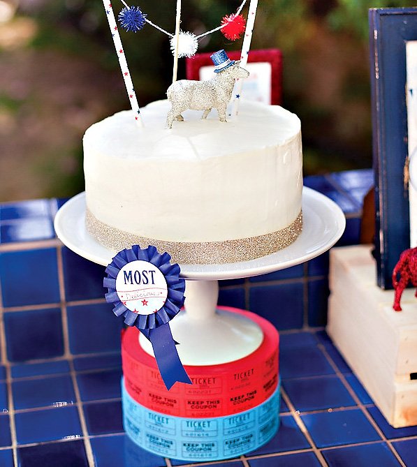 100DoSWebSeries's tweet photo. Need a reason to vote next week? This cake is it! Enjoy it #America #voting #election #November8th https://t.co/82facYW6Ba https://t.co/M3RZ8YyLVu