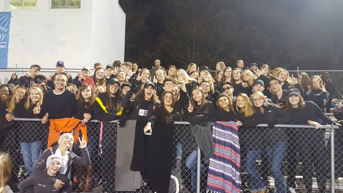 VilleAthletics's tweet photo. 58th Annual Tomato Bowl is minutes away from kickoff. @LDASYLUM is here ready in black. @theleedavisway https://t.co/YcYN3ZSER1