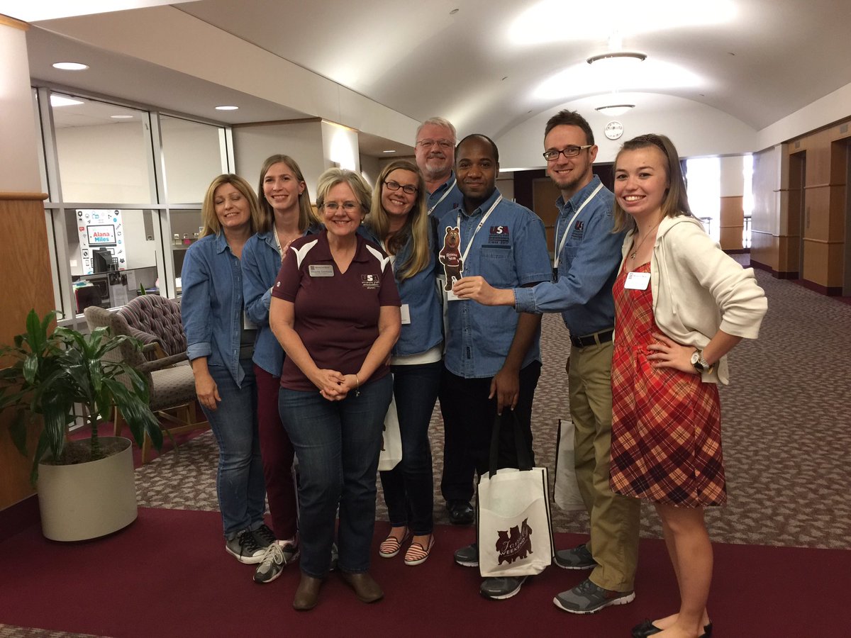 BearsFamilies's tweet photo. Fun time with #MaroonistheNewBlack @MSU_USA #USADOSA https://t.co/yYCRjGUP7V