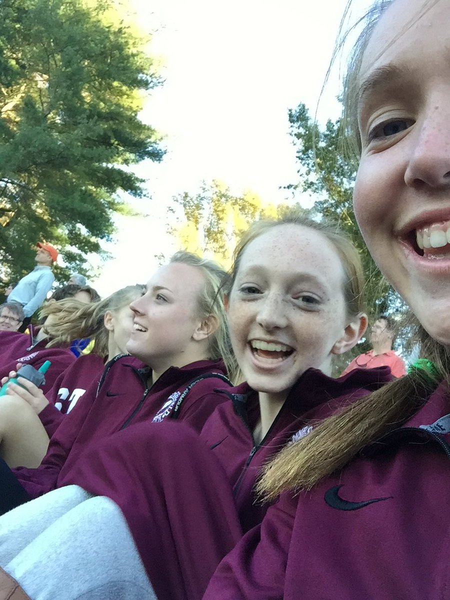cduffyspirit17's tweet photo. STAB XC WON LIS!!! #stabspirit17 https://t.co/KmjTlTcj5i