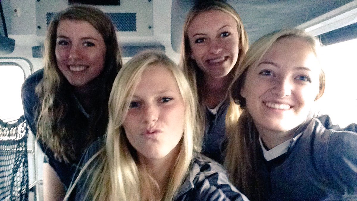 nicolereichert6's tweet photo. HAPPY 18TH BIRTHDAY DEB! 🔞🔞🎉🎉🎉Playing volleyball with you was probably one of the best things ever! Hope today is amazing! love you girl❤️❤️ https://t.co/L2Akd278tI