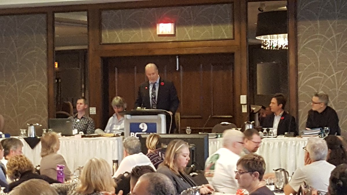 JamesSanyshyn's tweet image. @jjhorgan addresses #bctf2016 Rep Assembly. Proud grad of #bced #bcpoli Clark promises but can&apos;t deliver on overcrowded schools.