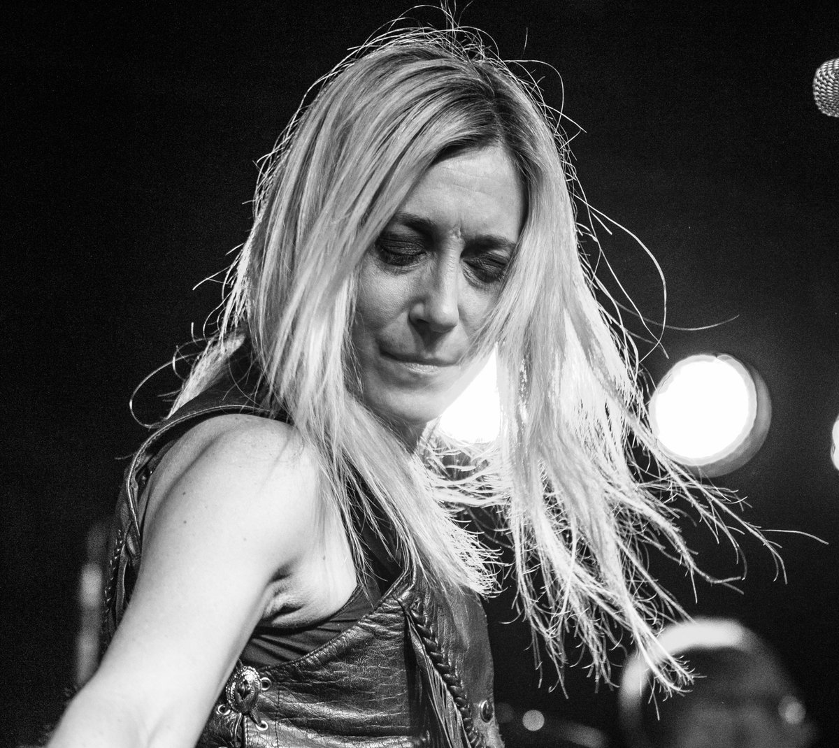 JUST ANNOUNCED! Erika Wennerstrom ( <a href="/heartlessbstrds/">Heartless Bastards</a>) w/ <a href="/hughmasterson/">Hugh Masterson</a> &amp;  <a href="/JustinCosmics/">Justin & The Cosmics</a> Grab your tix: bit.ly/2fp3Sqe