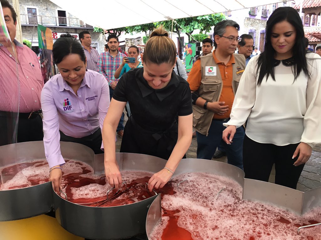 sayonara2609's tweet photo. En un esfuerzo sin precedente nuestro @museoelrehilete en #Huejutla para todos los niños de la huasteca ¡te esperamos! https://t.co/aqQ7mUU4Ms