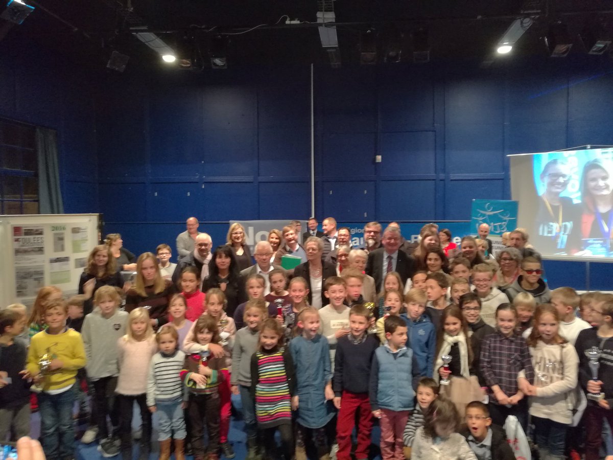 OMJSLAMBERSART's tweet photo. Merci à tous
Les 31e foulées sont désormais terminées.
Rdv l'année prochaine pour les 32e foulées Lambersartoises
#foulee #lambersart https://t.co/PsL3CqKe21