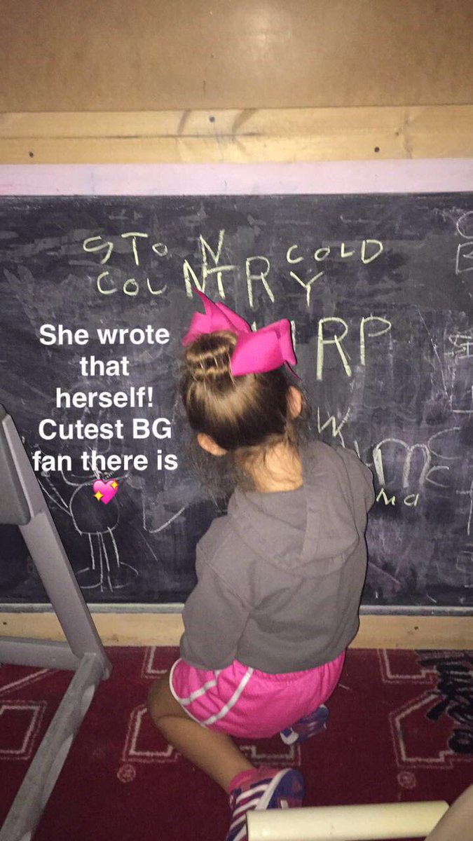 hannahmaca1's tweet photo. @BrantleyGilbert gotta learn them young! #cutestfanever #shesonlyfive https://t.co/5CijG33oFD