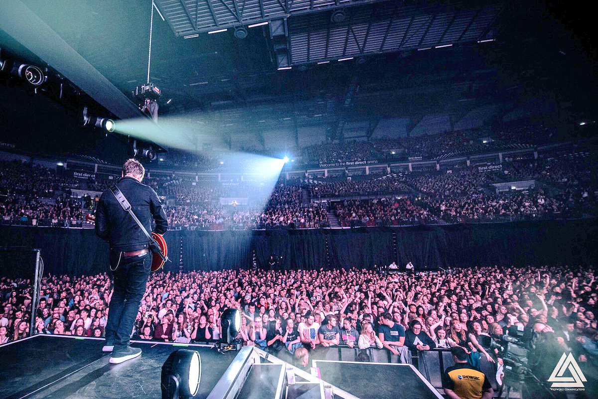 bastille's tweet photo. Such an awesome crowd in Leeds tonight. Thank you for having us! #WildWildWorldTour https://t.co/fSl065elap