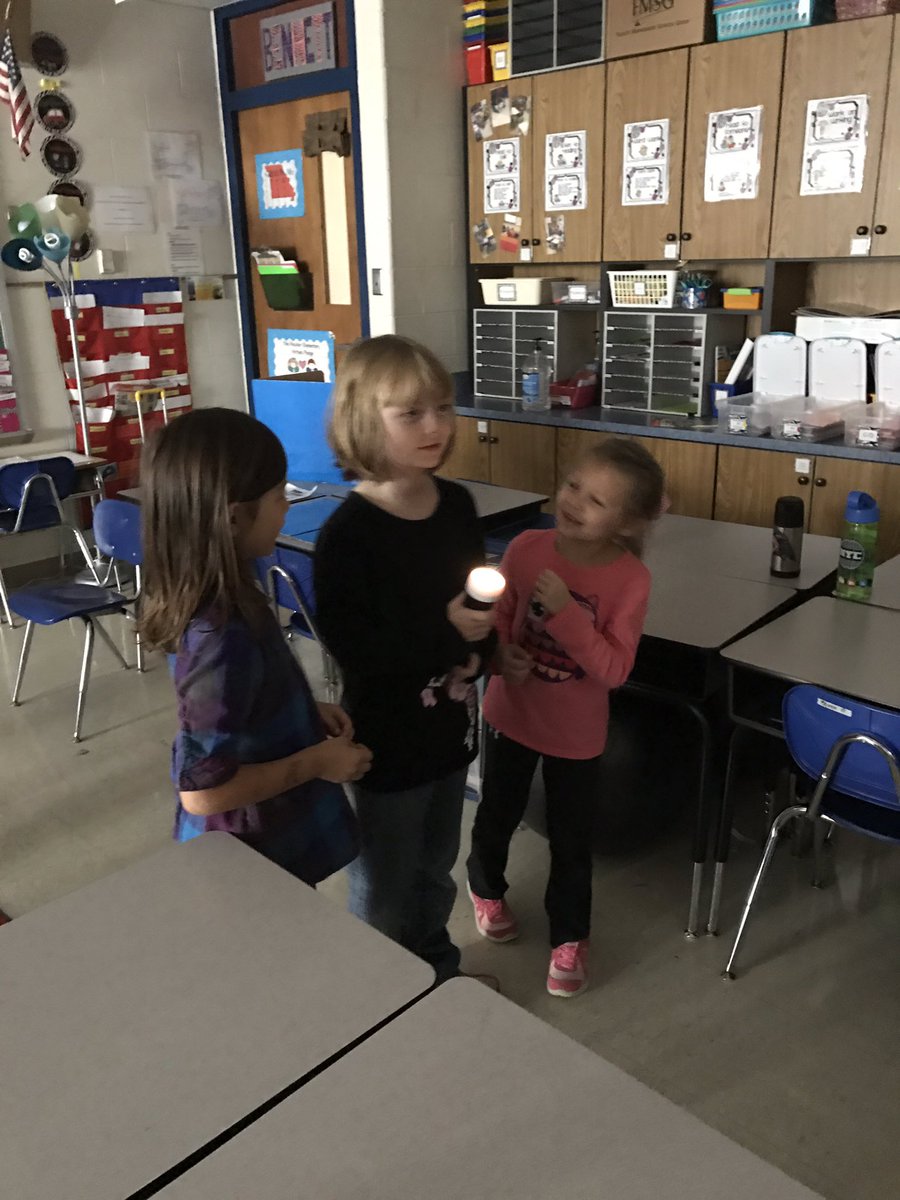 CBennettFirst's tweet image. Exploring how light travels and what materials effect the light.
