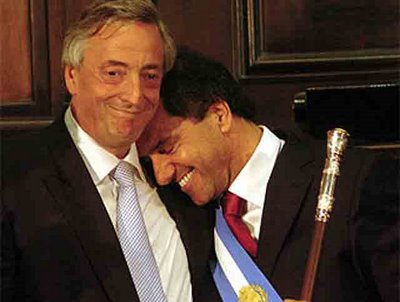 RojoFurioso14's tweet photo. Los momentos #ChupaJapi con Nestor
#ElDocumentalDeScioli https://t.co/kpk7qXmjnZ