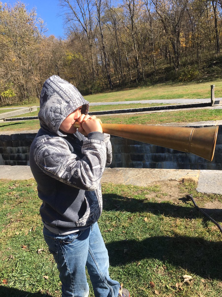 Learning about life on the canal. <a href="/McHensar1/">Sarah McHenry</a> <a href="/PrincipalJennSP/">Jenn Scarberry Price</a>