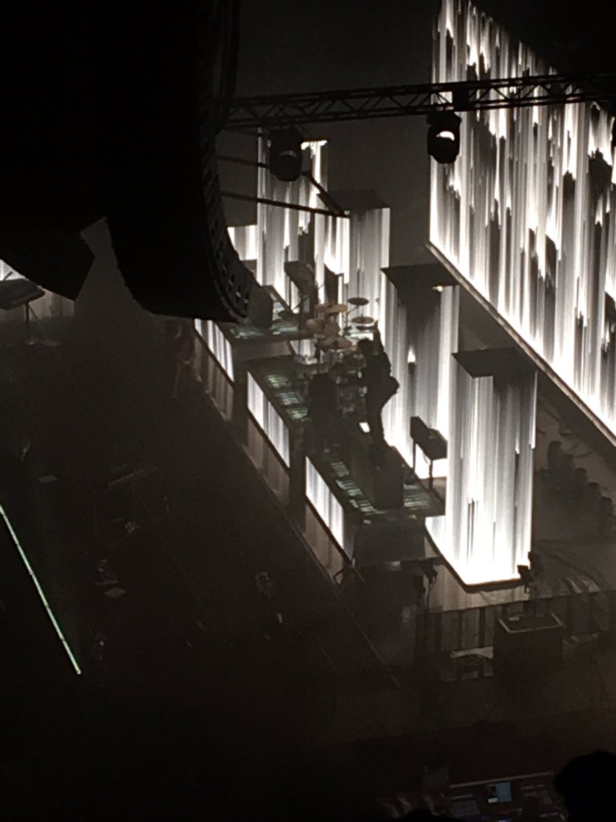 michelleeperry's tweet photo. So happy I finally could make a @the1975 show. @Truman_Black was fantastic 🙌🏻 my son didn't believe it was actually Matty lol https://t.co/WXpuhhxKVh