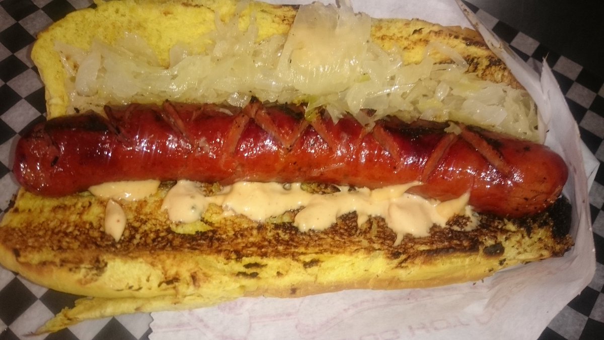 BigPappys's tweet photo. Tired of Pizza, but like food with the letter P?
How about
#Perogie
#PolishSausage or #PulledPorkPoutine
@SO_HamOnt @MSU_McMaster #munchies https://t.co/gngLLJgUMX