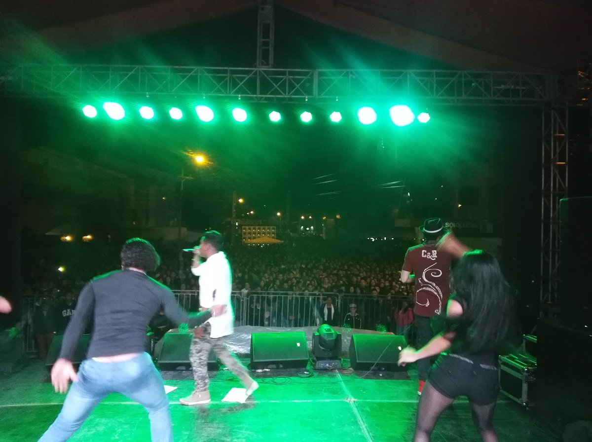 Cuenca en sus fiestas a lo grande. Explanada del Estadio comienza el concierto OroSolido 3DCorazones y mucho más ven a festejar.