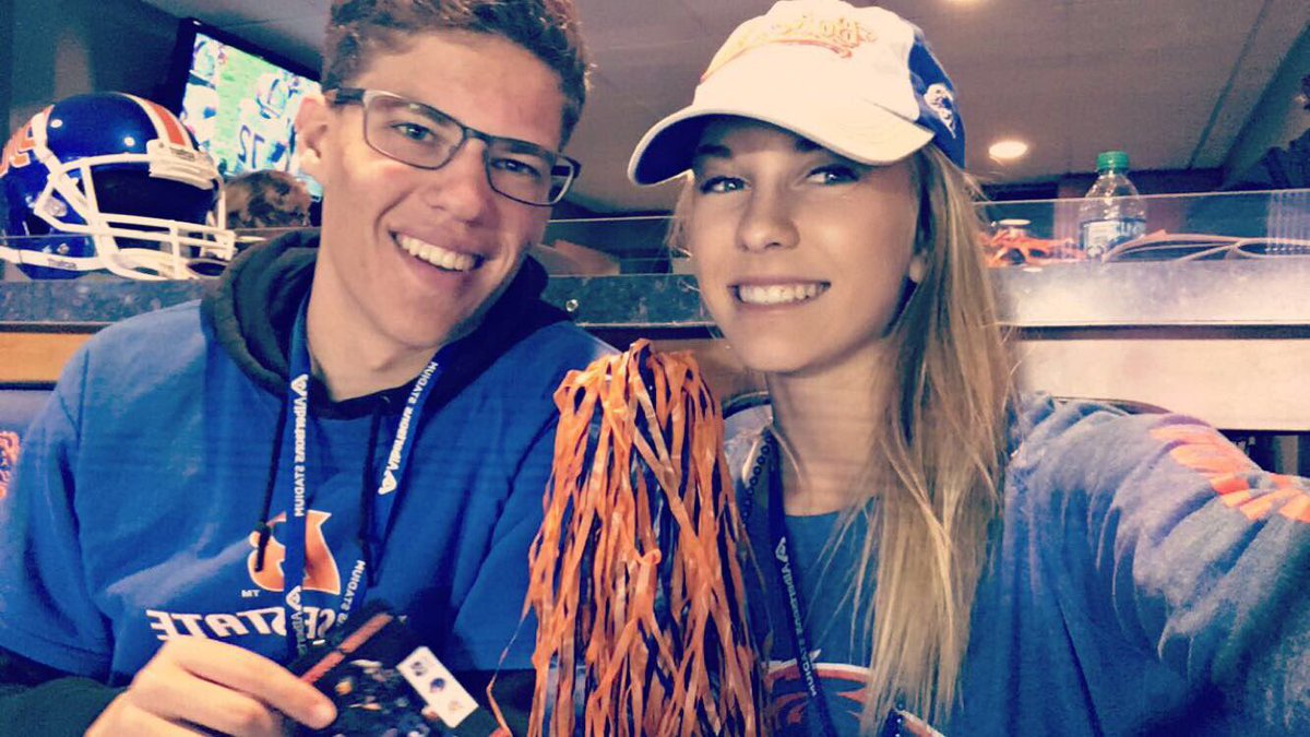 rozalynmarzocco's tweet photo. #BoiseState #boxzone #vip https://t.co/Sf0Bm1hPPI
