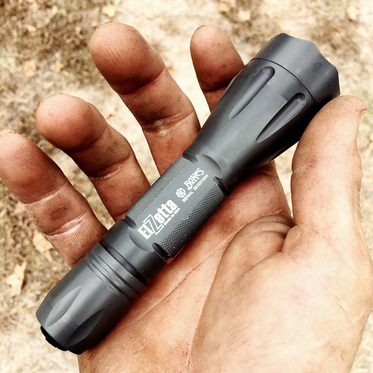 Guidesman flashlight with detailed specifications