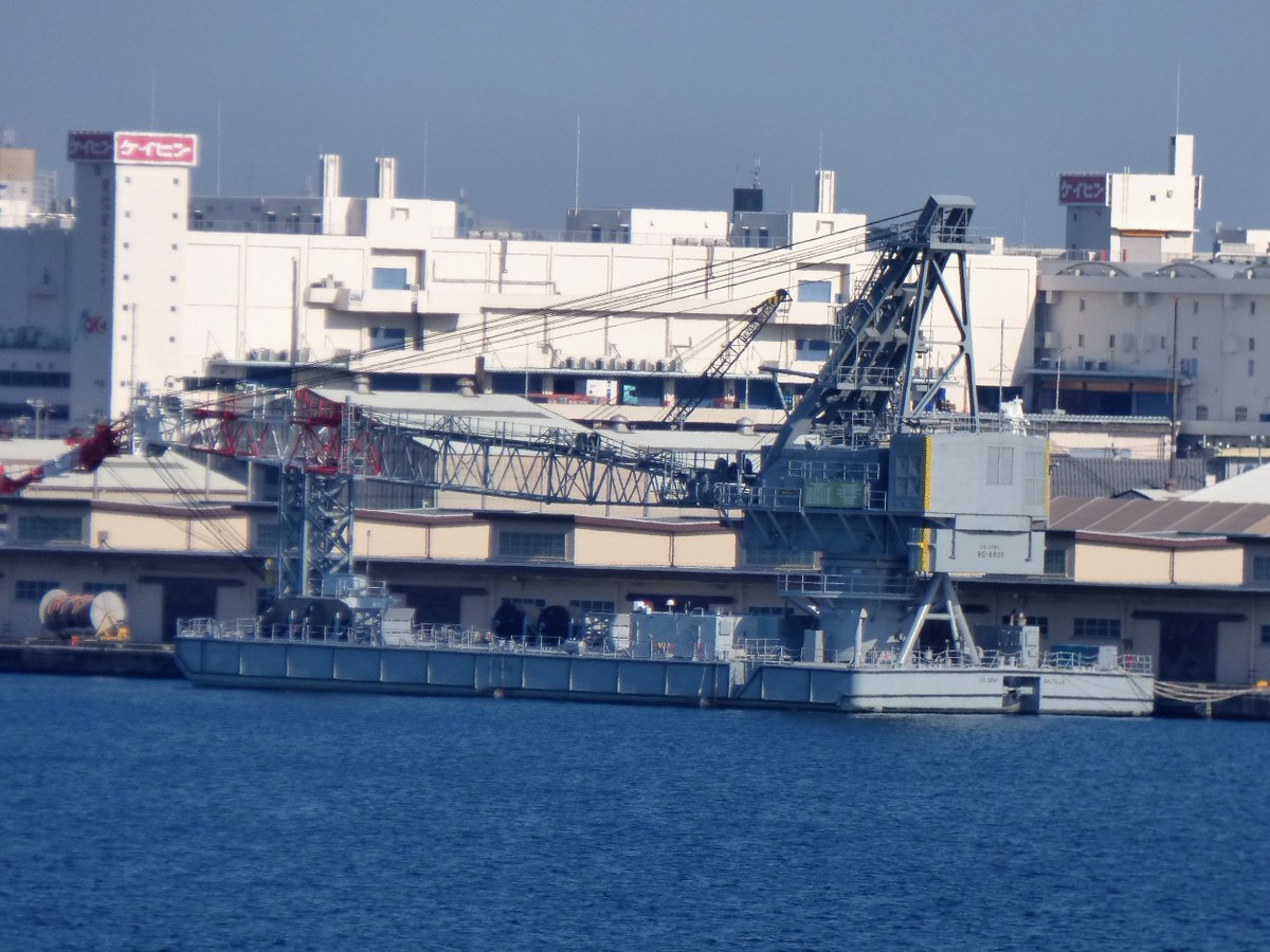 横浜港の瑞穂埠頭にいる起重機船は米陸軍の船だった Togetter [トゥギャッター]