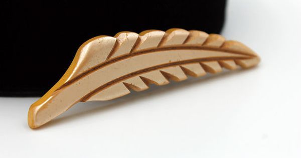 pj_at_sc's tweet photo. Just Pinned to Fabulous Etsy  ~ Fantastic Finds!: Yellow Bakelite Leaf Brooch  Carved with… https://t.co/zdR3CPUByd https://t.co/roN8oV3p6v