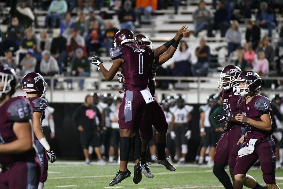 jenksps's tweet photo. Undefeated. District champs. Far from finished. Trojans capped off another perfect regular season with a 52-35 win over Edmond Santa Fe. https://t.co/Ce6y4m9qRm