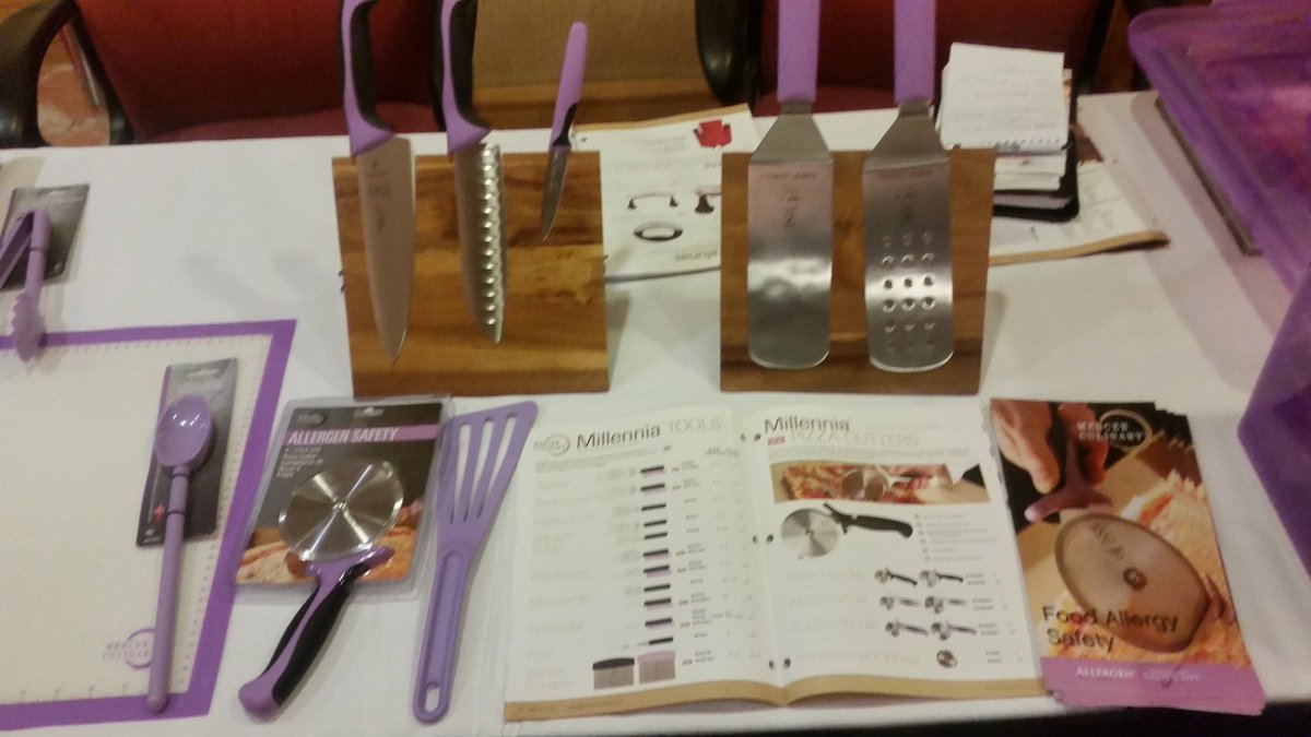 DineSafeApp's tweet photo. @MERCERCULINARY Great Tools #utensils for the #kitchen to help cook up #Allergy free #food right! #FoodAllergy #Safety #FASI2016 https://t.co/kEApwS8Bsc