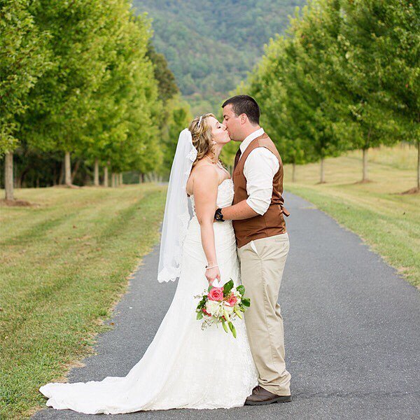 NNicelyPhotos's tweet photo. "The best love is the kind that awakens the soul...." #nnicelyphotography #riverridgeranch… https://t.co/nEhfI9ApP4 https://t.co/wm3dmoOAsY
