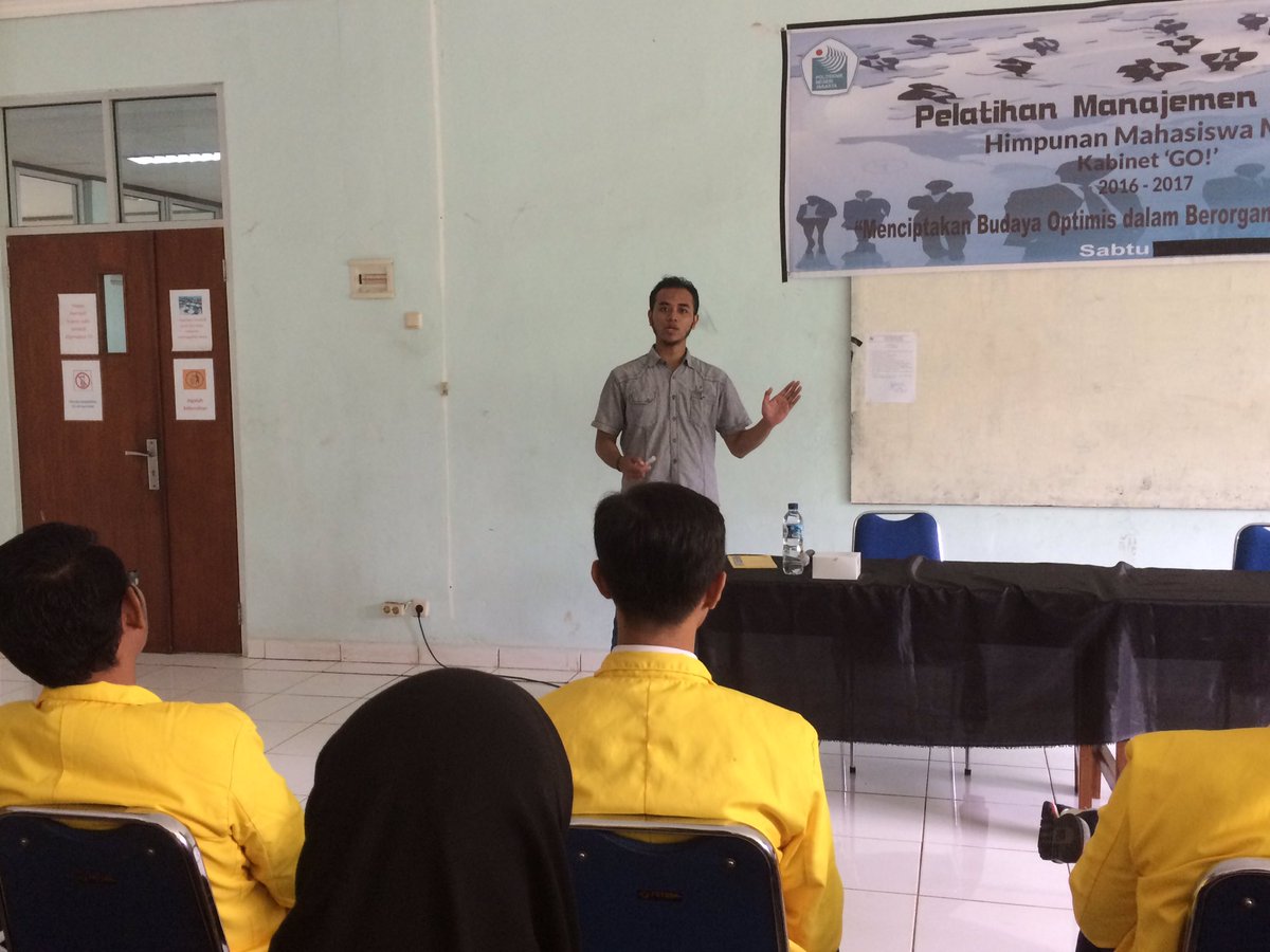 [LIVE REPORT] 
Pemberian Materi tentang MANAJEMEN &amp; ORGANISASI dari abang Marvin Pradipta Iriyanto
#PMO2K16